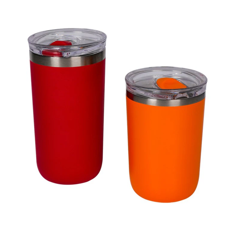 La taza de café térmico se adapta a la vida rápida